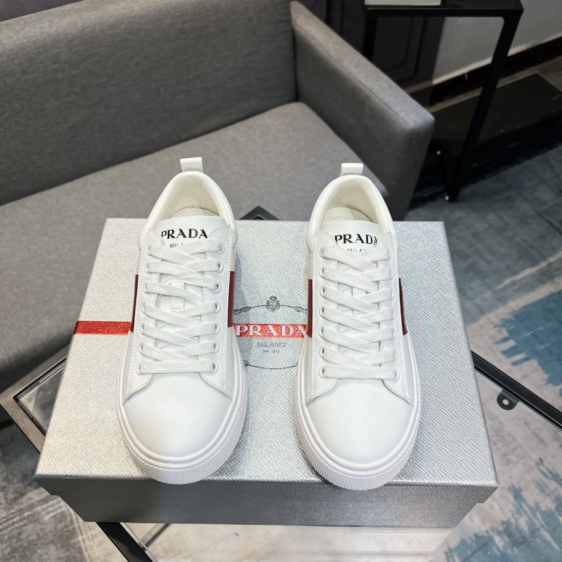 Pra*a casual shoes